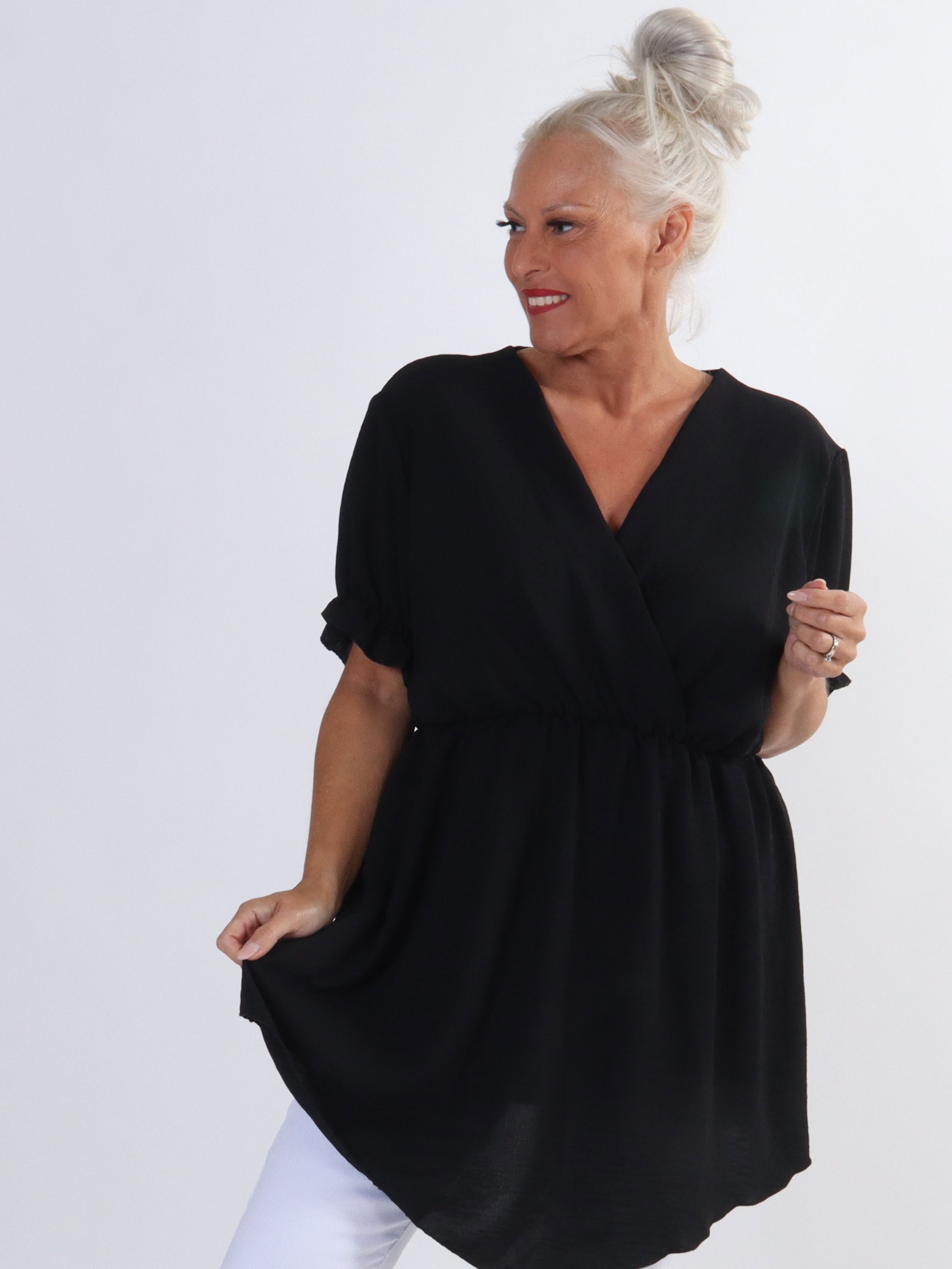 Yda Plain Short Sleeve - Söt plus size-blus med resår i midjan